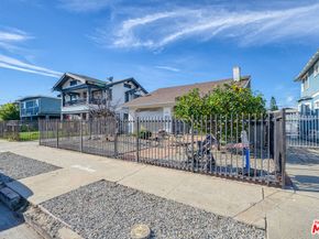 2011 6th Avenue, Los Angeles CA 90018