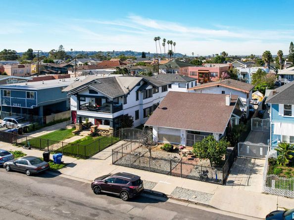 2011 6th Avenue, Los Angeles CA 90018