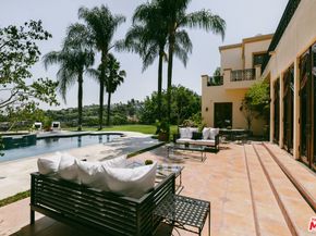 3364 Clerendon Road, Beverly Hills CA 90210