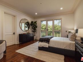 3364 Clerendon Road, Beverly Hills CA 90210