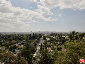 7902 Fareholm Drive, Los Angeles CA 90046