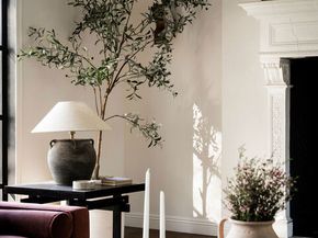 900 S Longwood Avenue, Los Angeles CA 90019