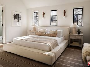 900 S Longwood Avenue, Los Angeles CA 90019