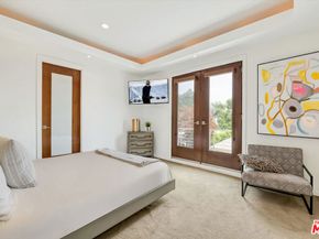 8827 Evanview Drive, Los Angeles CA 90069