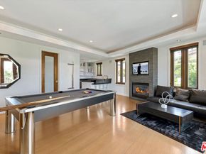 8827 Evanview Drive, Los Angeles CA 90069