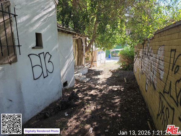 2200 Nichols Canyon Road, Los Angeles CA 90046