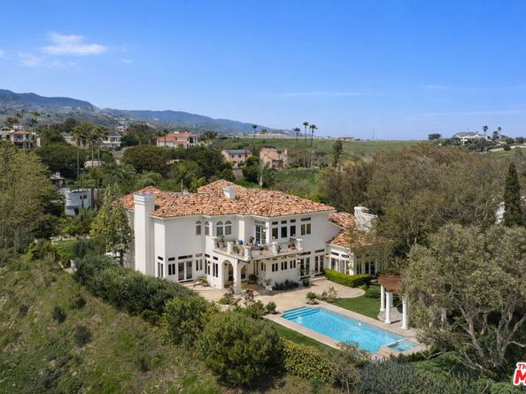 6015 Galahad Road, Malibu CA 90265