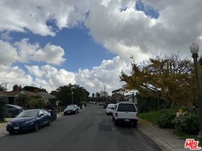 6456 W 87th Street, Los Angeles CA 90045