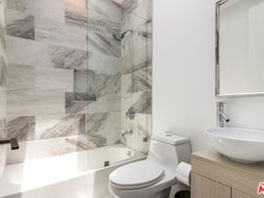 1621 S Bedford Street, Los Angeles CA 90035