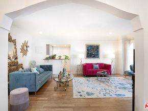 806 S Detroit Street, Los Angeles CA 90036