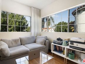 806 S Detroit Street, Los Angeles CA 90036