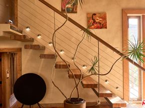 22068 Topanga School Road, Topanga CA 90290