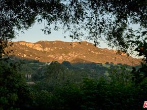 22068 Topanga School Road, Topanga CA 90290