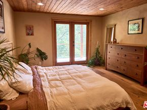 22068 Topanga School Road, Topanga CA 90290