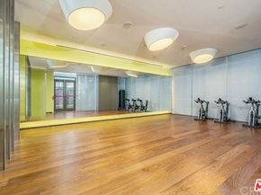 889 Francisco Street 1001, Los Angeles CA 90017