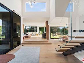 2261 Hercules Drive, Los Angeles CA 90046