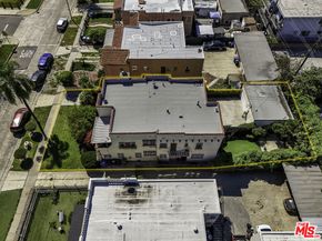 1945 S Bronson Avenue, Los Angeles CA 90018