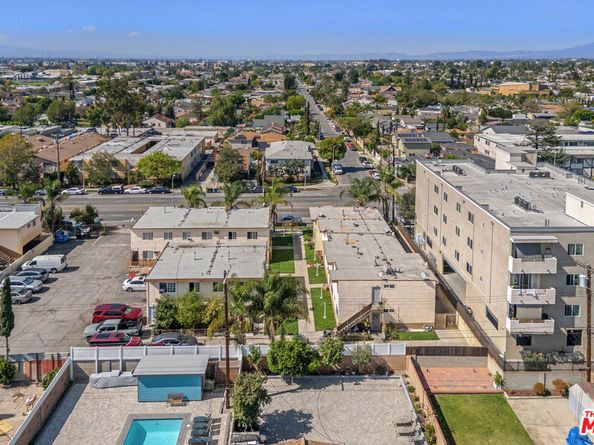 7442 Vineland Avenue, Sun Valley CA 91352