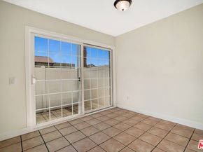 10065 De Soto Avenue 304, Chatsworth CA 91311