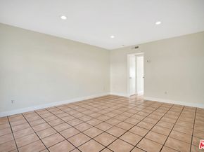 10065 De Soto Avenue 304, Chatsworth CA 91311