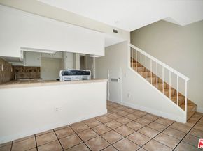 10065 De Soto Avenue 304, Chatsworth CA 91311
