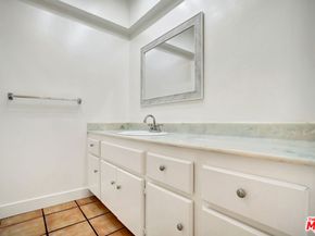 10065 De Soto Avenue 304, Chatsworth CA 91311