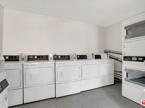 10065 De Soto Avenue 304, Chatsworth CA 91311