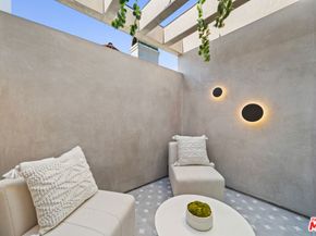 6660 Maryland Drive, Los Angeles CA 90048