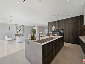 6660 Maryland Drive, Los Angeles CA 90048