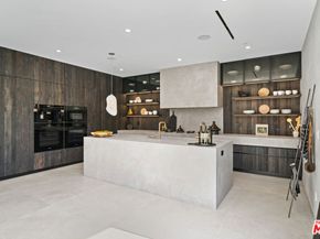 6660 Maryland Drive, Los Angeles CA 90048