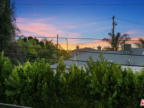 5131 Etiwanda Avenue, Tarzana CA 91356