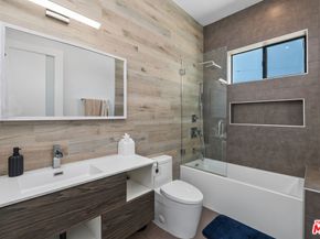 5131 Etiwanda Avenue, Tarzana CA 91356