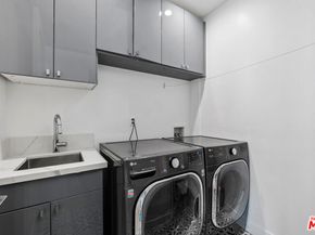 5131 Etiwanda Avenue, Tarzana CA 91356