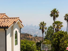 2380 Venus Drive, Los Angeles CA 90046