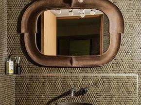 2380 Venus Drive, Los Angeles CA 90046