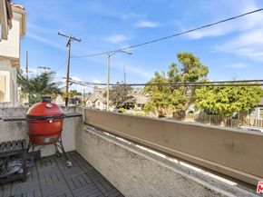 3605 E Anaheim Street 205, Long Beach CA 90804