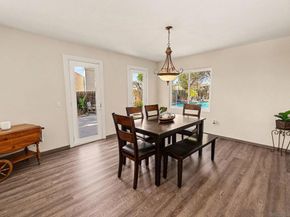 627 Valley Grove Ln, Escondido CA 92025