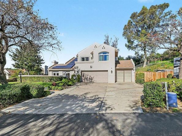 627 Valley Grove Ln, Escondido CA 92025