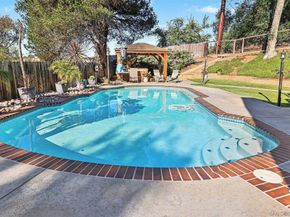 627 Valley Grove Ln, Escondido CA 92025