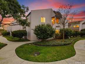 3242 Ashford St K, San Diego CA 92111