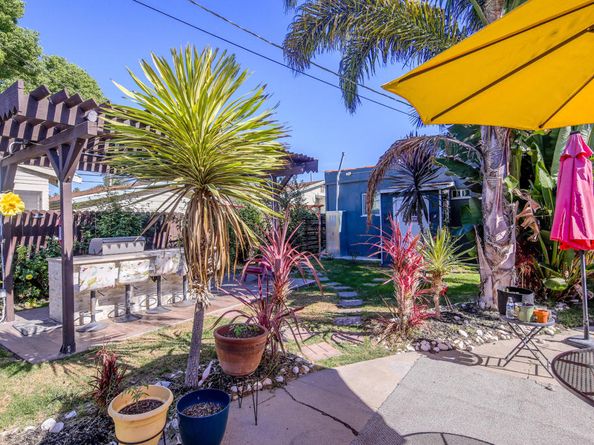 5907 S Van Ness Avenue, Los Angeles CA 90047