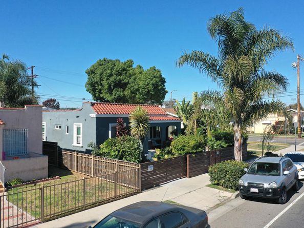 5907 S Van Ness Avenue, Los Angeles CA 90047