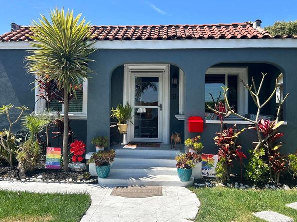 5907 S Van Ness Avenue, Los Angeles CA 90047