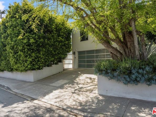 3055 Nichols Canyon Road, Los Angeles CA 90046