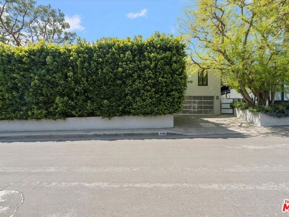3055 Nichols Canyon Road, Los Angeles CA 90046