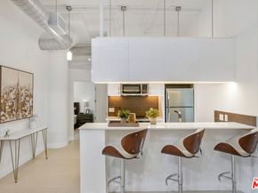 939 S Broadway 207, Los Angeles CA 90015
