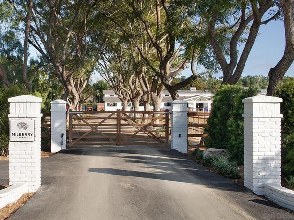 16147 Via De Santa Fe, Rancho Santa Fe CA 92067