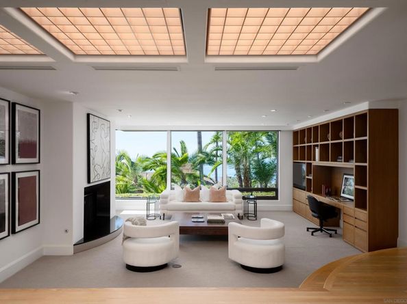 8633 Ruette Monte Carlo, La Jolla CA 92037