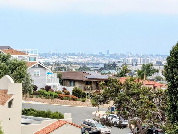 3325 Canon St, San Diego CA 92106