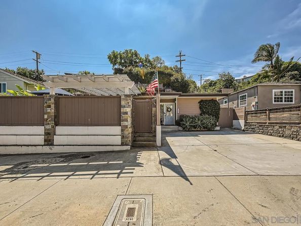 3325 Canon St, San Diego CA 92106